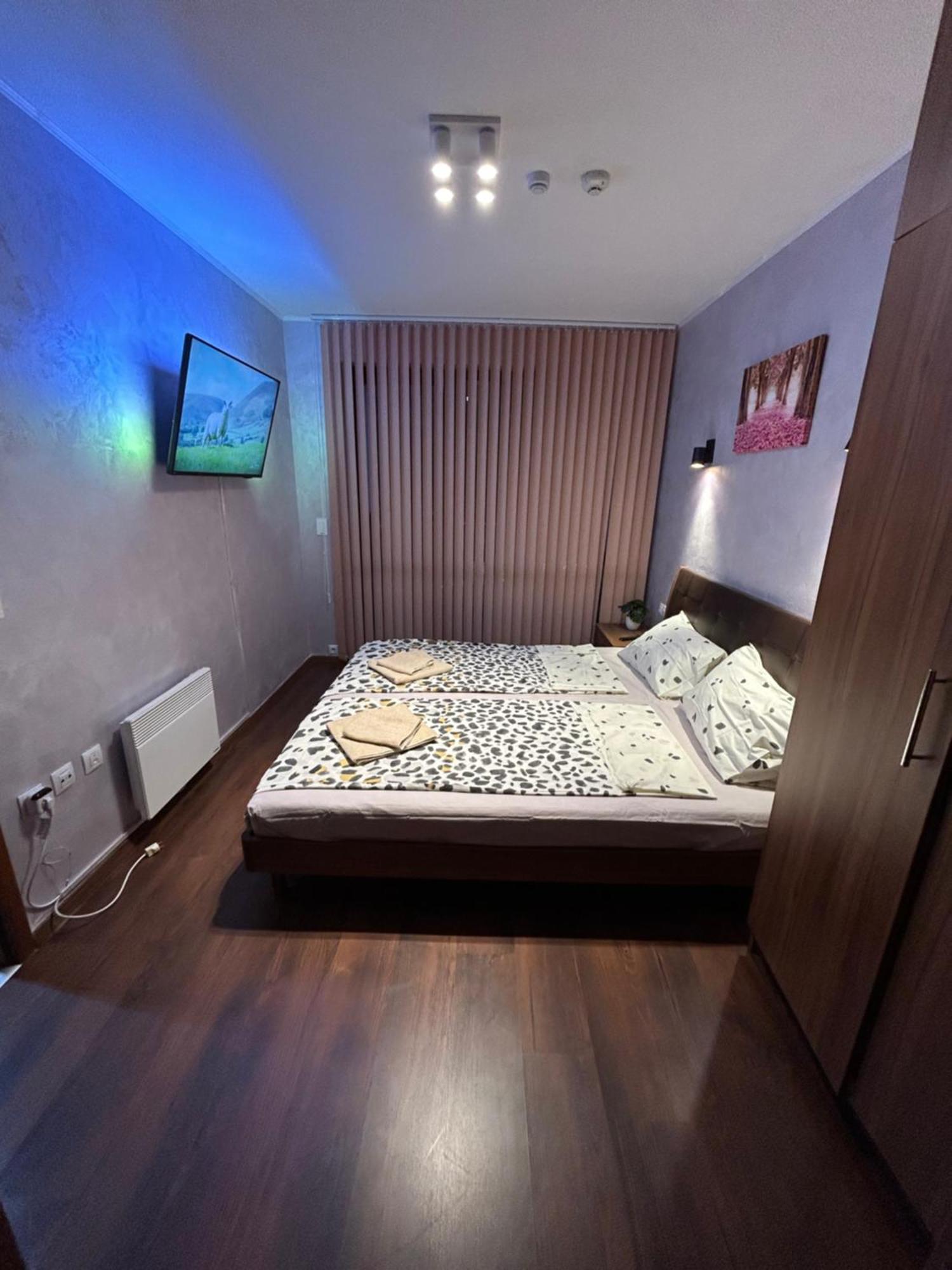2-Bedroom, 2-Bathroom With Fireplace And Garden At Winslow Infinity Bansko Exterior photo