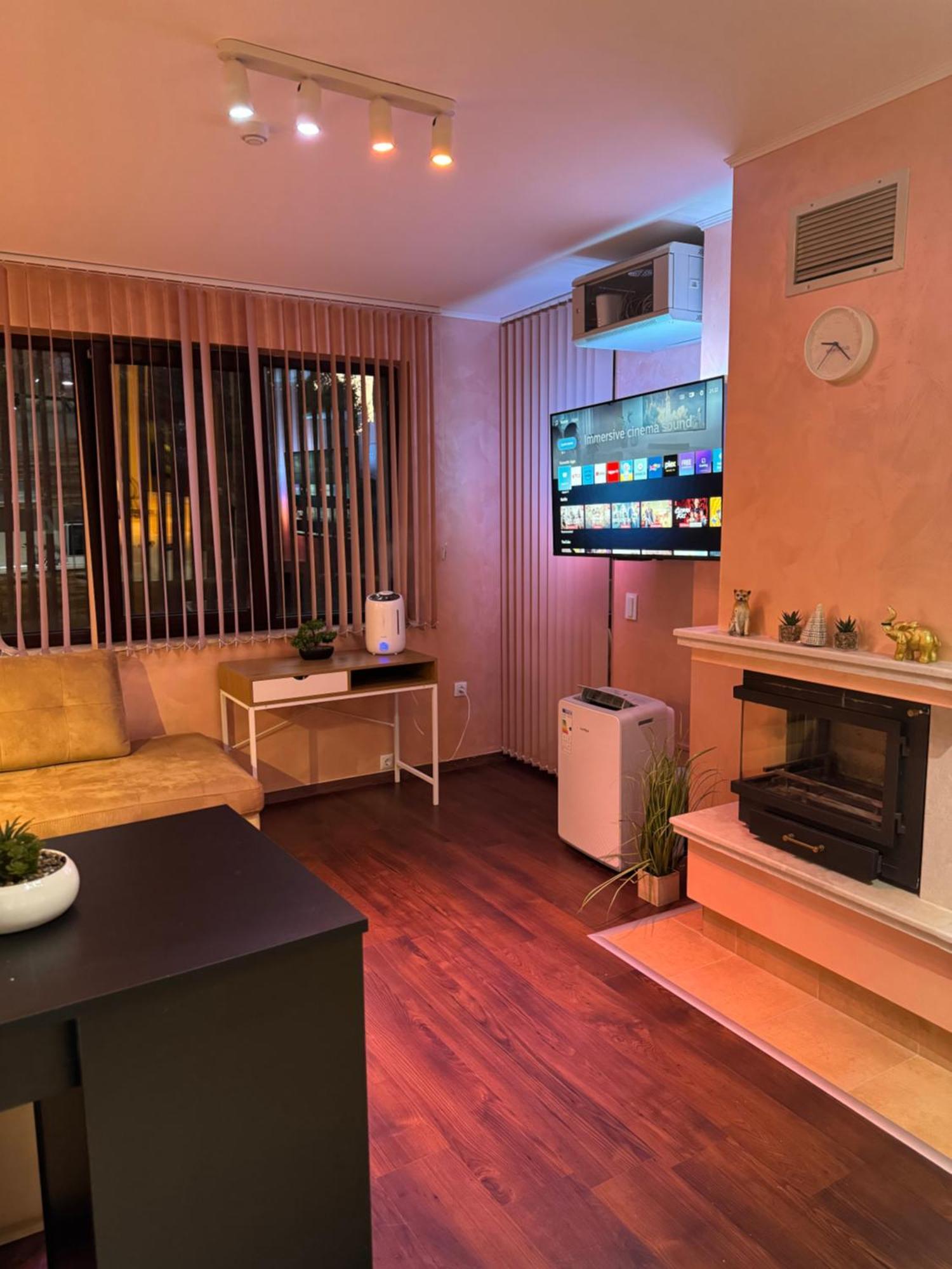 2-Bedroom, 2-Bathroom With Fireplace And Garden At Winslow Infinity Bansko Exterior photo